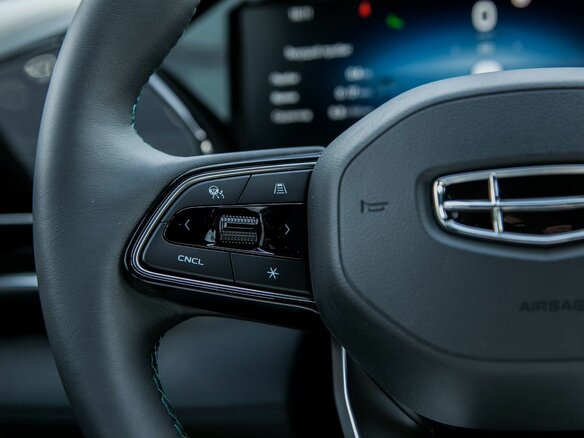 2026 Geely Monjaro I Рестайлинг, чёрный, 4905990 рублей - вид 17