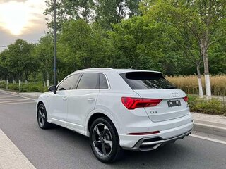 2022 Audi Q3 35 TFSI II (F3), белый, 2310000 рублей, вид 2