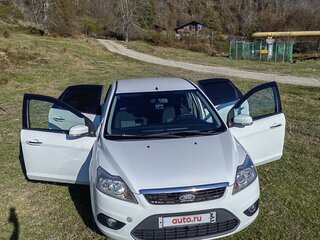 2009 Ford Focus II Рестайлинг, белый, 750000 рублей, вид 2