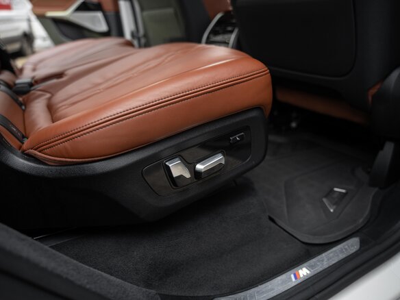 2019 BMW X7 M50d I (G07), белый - вид 25