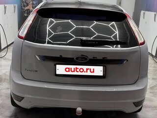 2008 Ford Focus II Рестайлинг, белый, 300000 рублей, вид 4