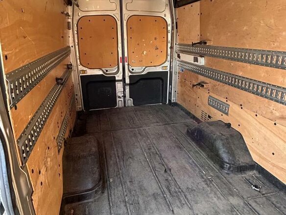 2017 Ford Transit, серебристый, 1700000 рублей - вид 12