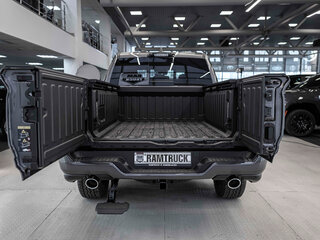 2026 Ram 1500 Crew Cab eTorque V Рестайлинг, серый, 11909178 рублей, вид 2