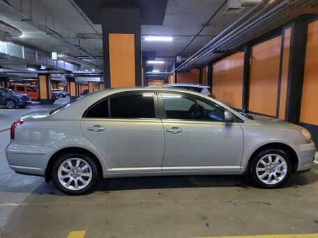 2008 Toyota Avensis II Рестайлинг, серебристый, 850000 рублей, вид 1