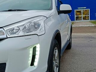 2012 Citroen C4 Aircross, белый, 1410000 рублей, вид 2