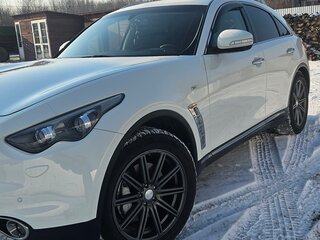 2013 Infiniti FX50 II (S51) Рестайлинг, белый, 3740000 рублей, вид 2