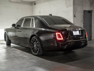 2022 Rolls-Royce Phantom VIII (Series I), чёрный, 53806560 рублей, вид 4