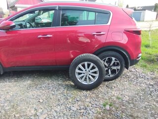 2020 Kia Sportage IV Рестайлинг, пурпурный, 2600000 рублей, вид 5