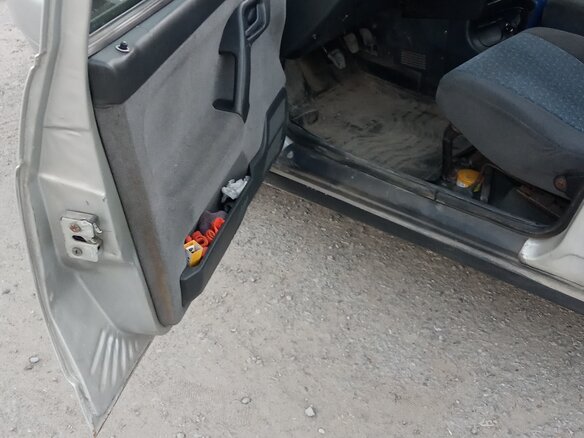 2006 Lada (ВАЗ) 2112, серебристый, 200000 рублей - вид 9