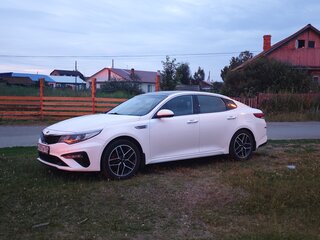 2019 Kia Optima IV Рестайлинг, белый, 2200000 рублей, вид 5