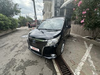 2015 Toyota Esquire I, чёрный, 1840000 рублей, вид 1
