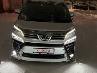 2019 Toyota Vellfire II Рестайлинг, белый, 4050000 рублей, вид 1