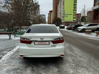 2016 Toyota Camry VII (XV50) Рестайлинг, белый, 2450000 рублей, вид 2
