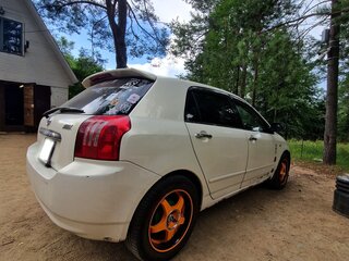 2003 Toyota Allex I Рестайлинг, белый, 450000 рублей, вид 4