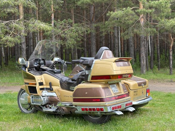1991 Honda GL 1500 Gold Wing, золотистый - вид 4