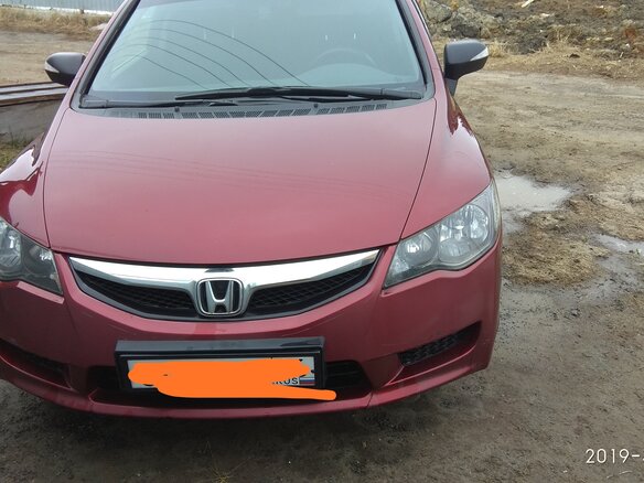 2010 Honda Civic VIII Рестайлинг, красный, 700000 рублей - вид 1