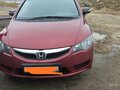 2010 Honda Civic VIII Рестайлинг, красный, 700000 рублей - вид 1