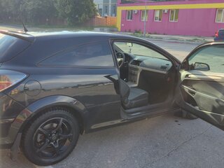2007 Opel Astra GTC H Рестайлинг, чёрный, 350000 рублей, вид 5