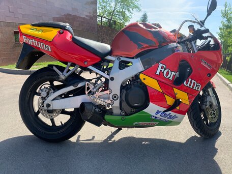 1999 Honda CBR 919RR Fireblade, красный, 340000 рублей, вид 4