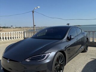 2018 Tesla Model S P100D I Рестайлинг, серебристый, 4500000 рублей, вид 1