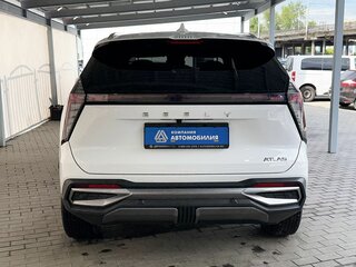 2023 Geely Atlas II, белый, 2559000 рублей, вид 4