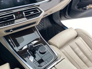 2020 BMW X5 25d IV (G05/G18), серый, 5300000 рублей, вид 4