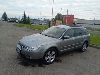 2007 Subaru Outback III Рестайлинг, серебристый, 950000 рублей, вид 1