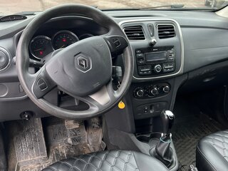 2017 Renault Logan II, белый, 680000 рублей, вид 4