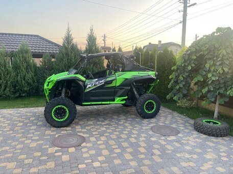 2020 Kawasaki Teryx KRX 1000, чёрный, 2800000 рублей, вид 4
