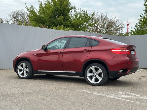 2008 BMW X6 50i 6-speed I (E71), красный, 1355000 рублей - вид 13