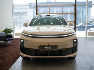 2025 Li Auto (Lixiang) L6 I, серебристый, 7390000 рублей, вид 4
