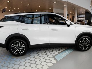 2026 Omoda C7, белый, 3499000 рублей, вид 2