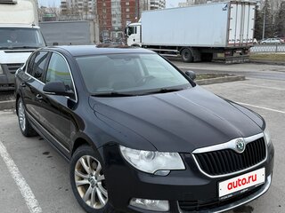 2013 Skoda Superb DSG II Рестайлинг, чёрный, 900000 рублей, вид 3
