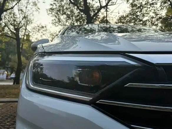 2022 Volkswagen Sagitar III, белый - вид 13