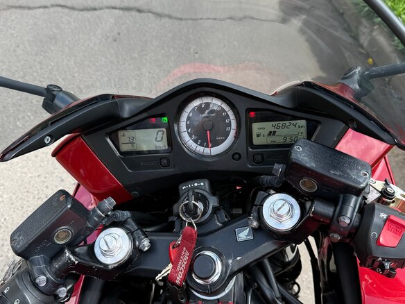 2009 Honda VFR 800, красный - вид 5