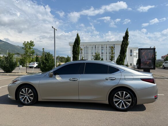 2019 Lexus ES 200 VII, серый - вид 5