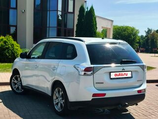 2013 Mitsubishi Outlander III, белый, 1215000 рублей, вид 5