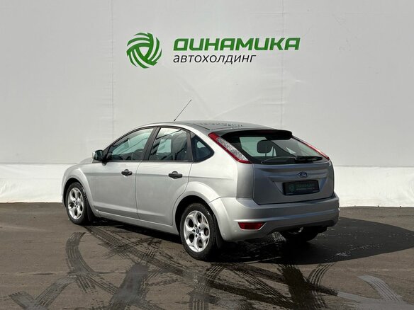 2011 Ford Focus II Рестайлинг, серебристый - вид 6