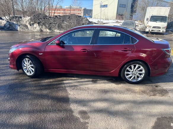 2010 Mazda 6 II (GH) Рестайлинг, красный, 810000 рублей - вид 8