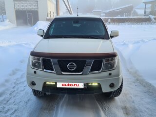 2007 Nissan Navara (Frontier) III (D40), белый, 1000000 рублей, вид 1