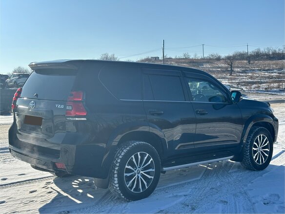 2018 Toyota Land Cruiser Prado 150 Series Рестайлинг 2, чёрный, 4994000 рублей - вид 6