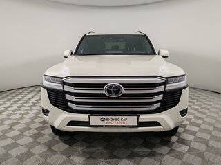 2022 Toyota Land Cruiser 300 Series, белый, 8899000 рублей, вид 2