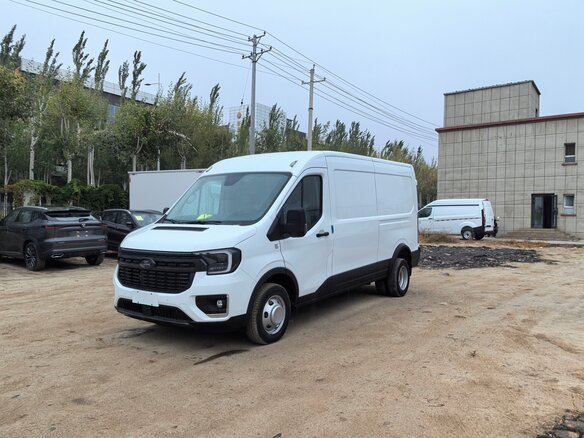 2026 Ford Transit, белый, 6210211 рублей - вид 3