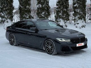 2020 BMW 5 серии 520d xDrive VII (G30/G31/G38) Рестайлинг, серый, 4300000 рублей, вид 4