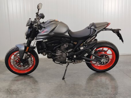 2023 Ducati Monster 937, серый, 1239000 рублей, вид 5