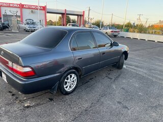 1992 Toyota Corolla VII (E100), серый, 270000 рублей, вид 4