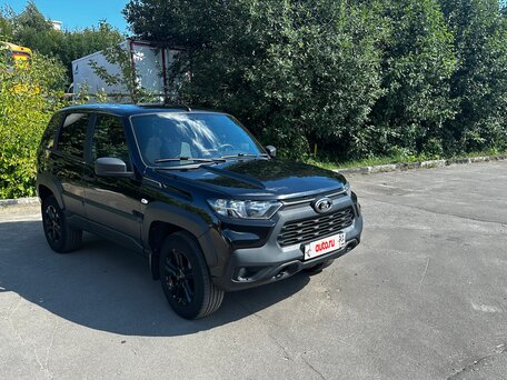 2023 Lada (ВАЗ) Niva Travel I, чёрный, 890000 рублей, вид 2