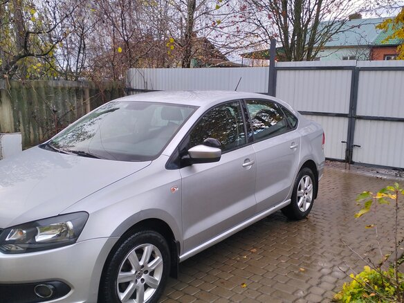 2013 Volkswagen Polo V, серебристый, 750000 рублей - вид 5