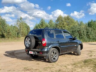 2012 Chevrolet Niva I Рестайлинг, чёрный, 320000 рублей, вид 4