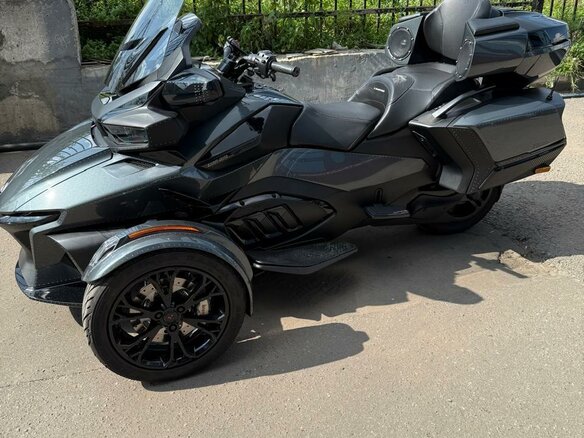 2020 BRP Can-Am Spyder, серый, 3700000 рублей